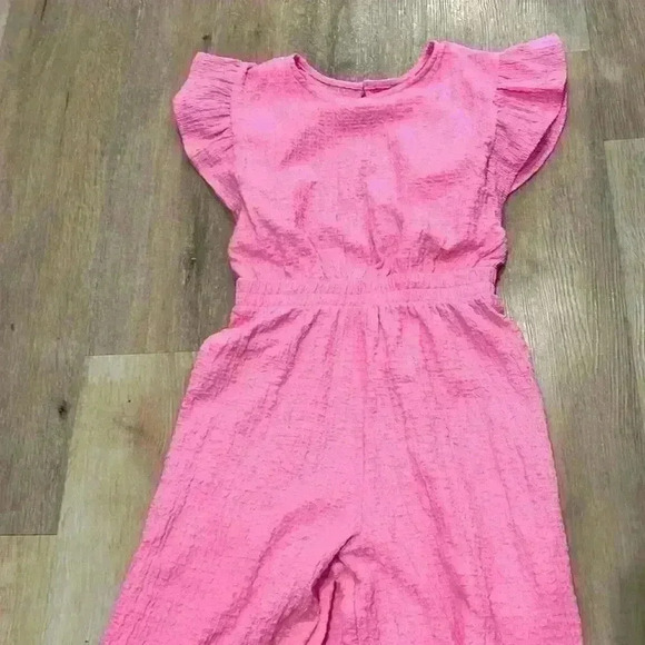 Zara kids pink one piece pants romper. Open back cut out. Ruffle shoulder - Picture 1 of 4